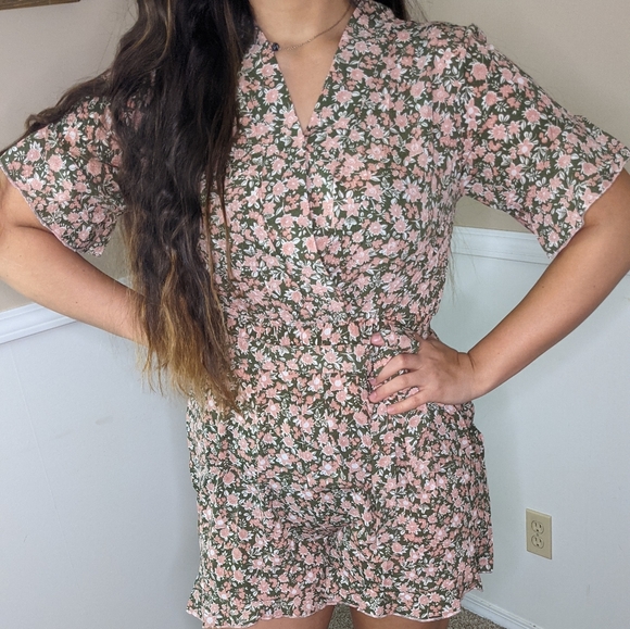 Floral romper - Picture 5 of 9